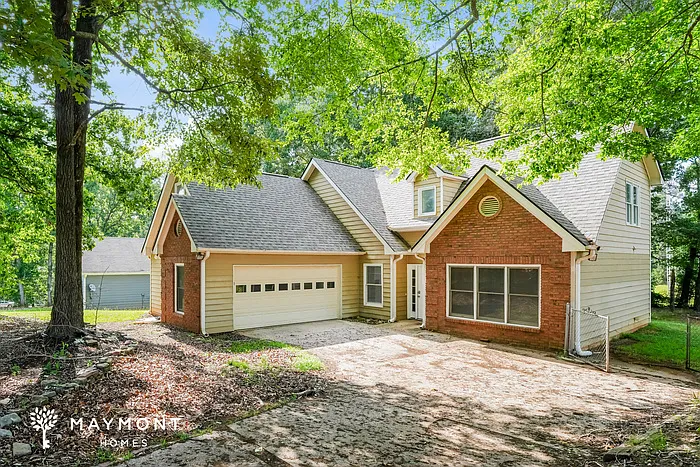 160 Princeton Way — Photo 4