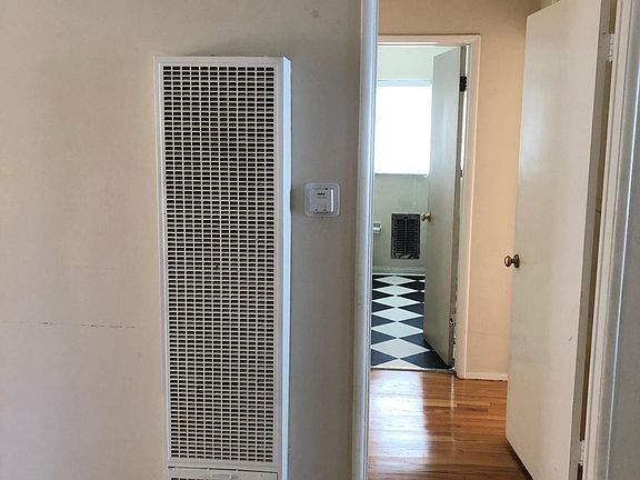 4th image of 4517 Hazeltine Ave APT 2