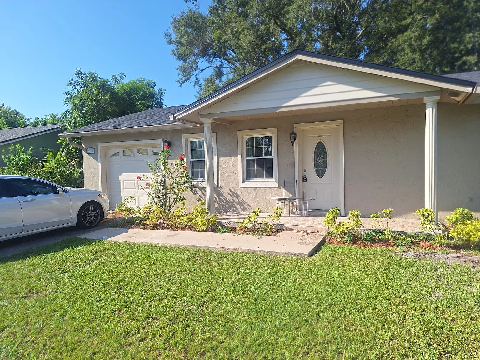 3 bed, 1300 sqft, $1,850 — Photo 2