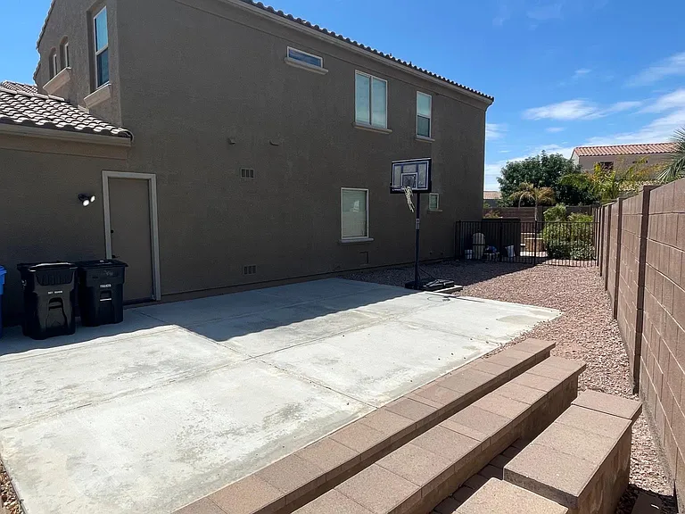 2267 E Tomahawk Dr — Photo 40