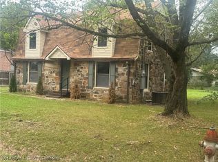 375 Pine St, Waldron, AR 72958