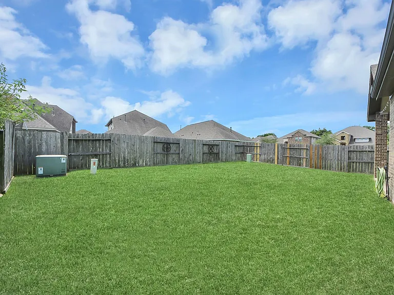 2547 Granberry Point — Photo 43