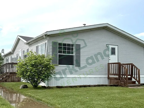 288 Courtney Ct, Northville, MI 48167