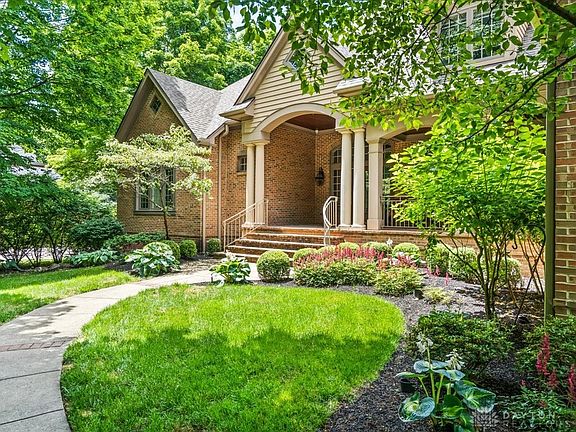 3rd image of 10617 Chestnut Hill Ln
