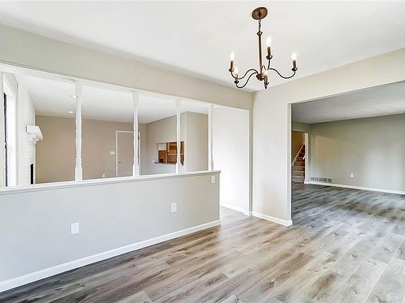 5th image of 617 Lake Forest Dr