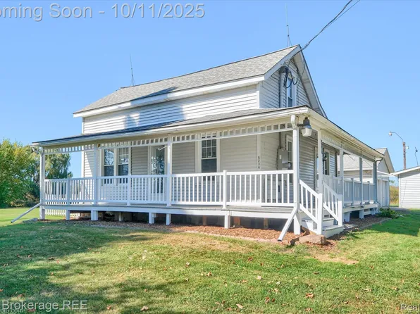 5234 Kelly Rd, Flint, MI 48504