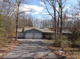 128 Cress Dr, Effort, PA 18330