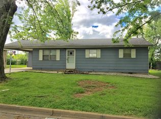 7 San Jewell Dr, Farmington, MO 63640