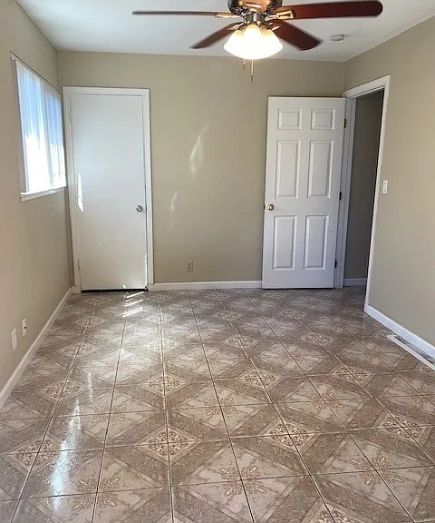 201 Thomas Way — Photo 8