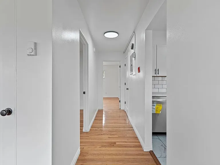 2015 W 10th Ave — Photo 11