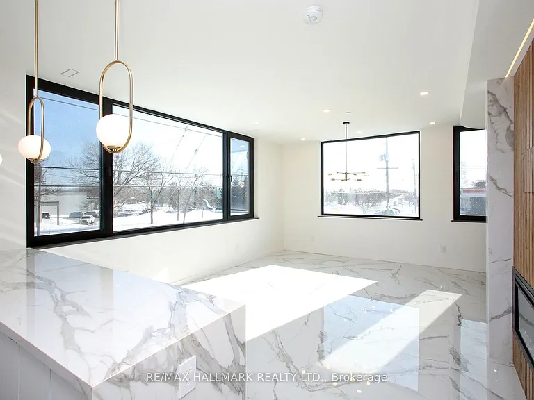 2 Owen Dr — Photo 6