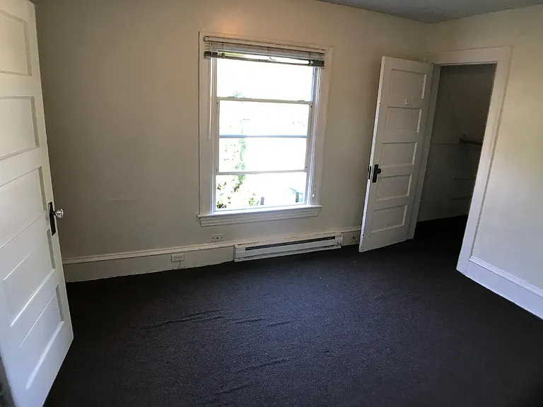 1108 E Fir St — Photo 8