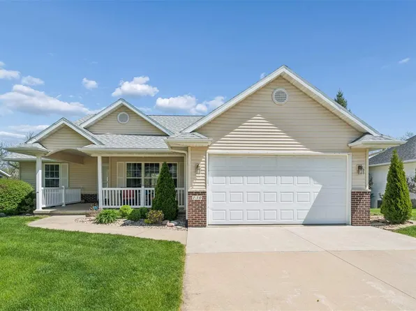 130 Orchard St SW, Swisher, IA 52338
