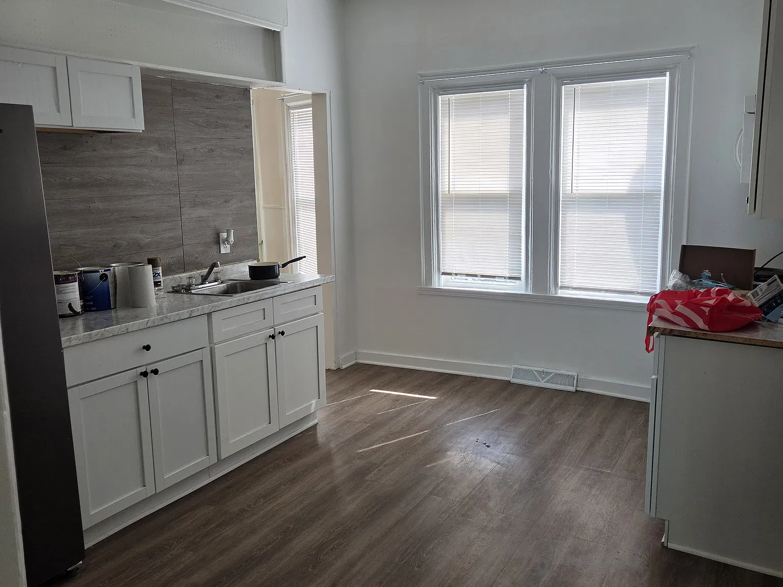 2 bed, 900 sqft, $1,500 — Photo 3