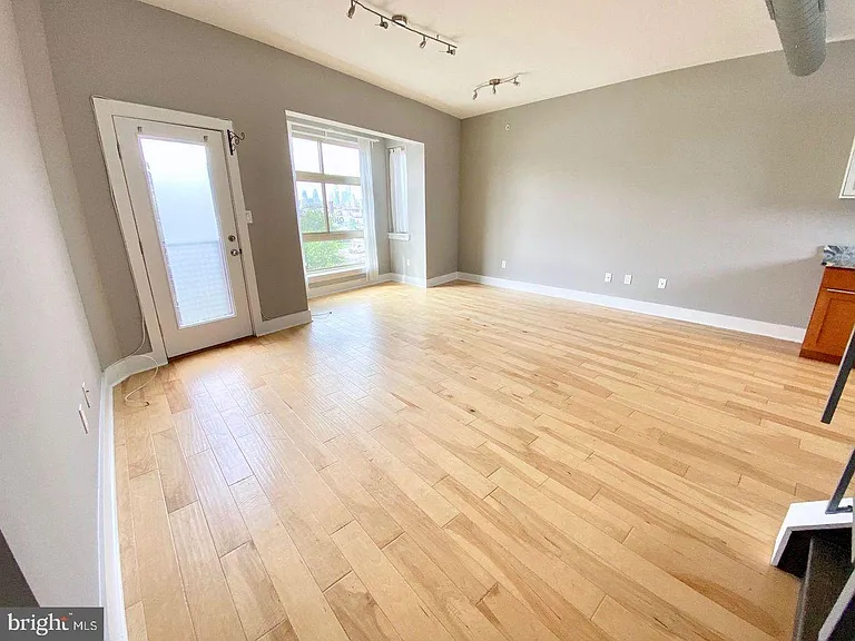 1603 E Montgomery Ave #C — Photo 6