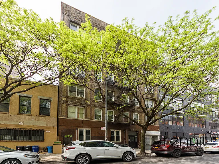 370 Bedford Ave #7 — Photo 9