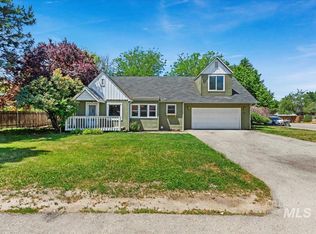 7713 Gillis Rd, Garden City, ID 83714