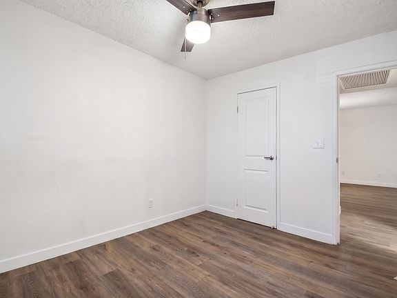 5th image of 2542 W Colter St APT 76
