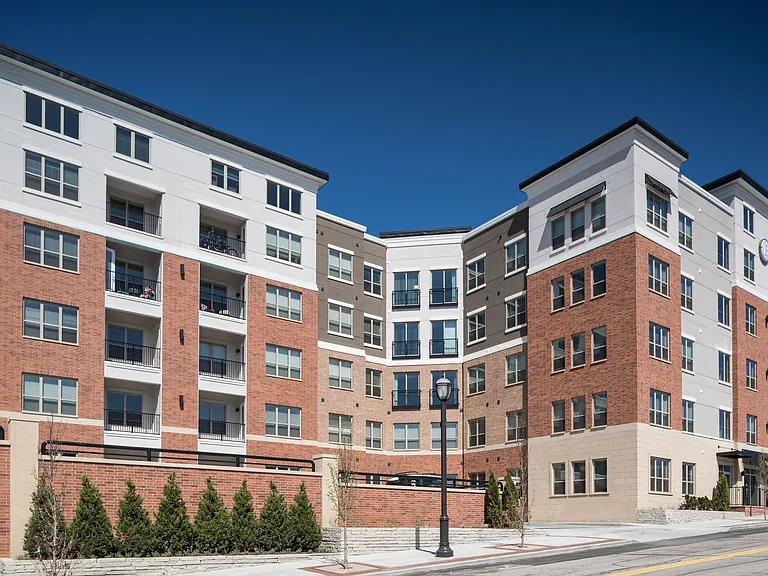 The Barton Apartments — Photo 39