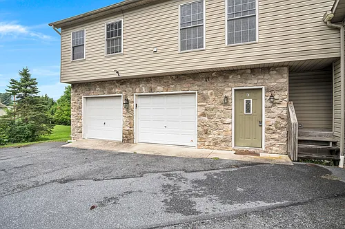 1301 Colonial Club Dr #C Photo 1