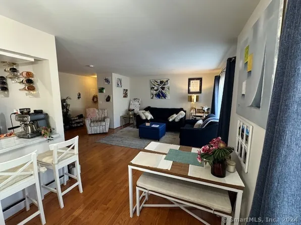 531 Glendale Avenue #531, Bridgeport, CT 06606
