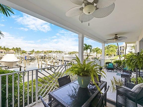 2nd image of 613 Bay Colony Dr S