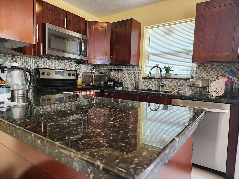 1st image of 712 NW 5th Court
