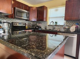 712 NW 5th Ct, Hallandale Beach, FL 33009