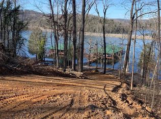 22 Snug Harbor Rd, Grant, AL 35747