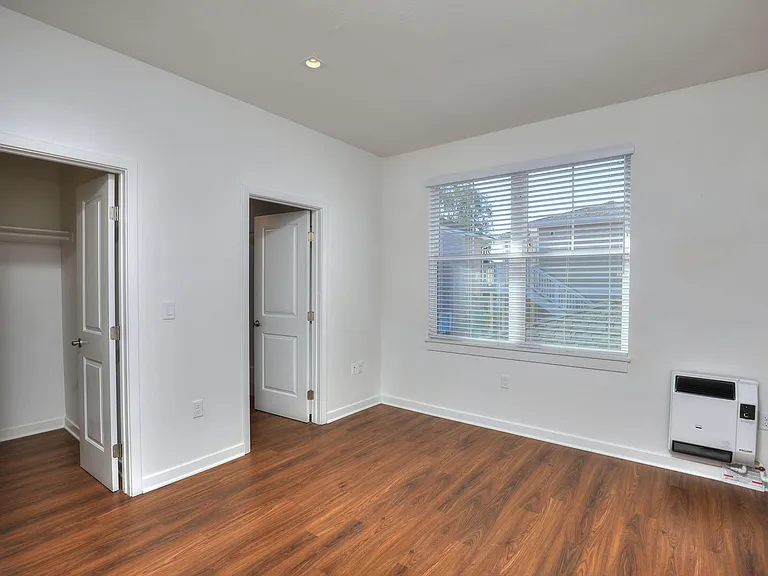 318 W Micheltorena St #C — Photo 6