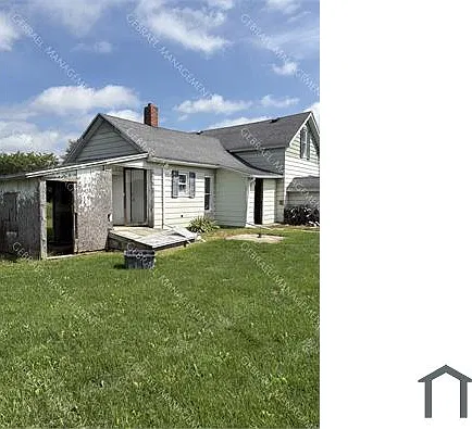3 bed, $1,300 — Photo 2