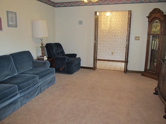 5th image of 66677 Anna Dr