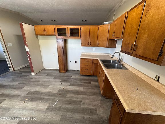 5th image of 655 Ralde Cir