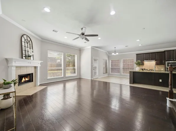2206 Ascot Ln, Sugar Land, TX 77479