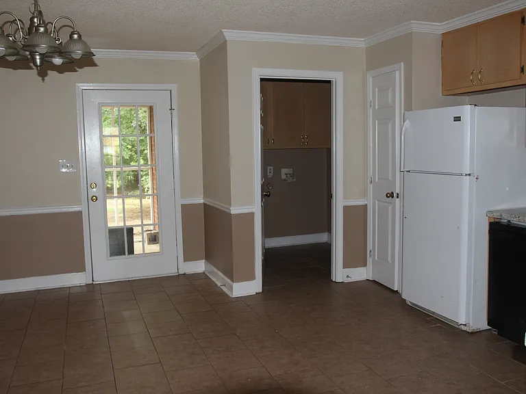 1207 Westwood Dr #A — Photo 3