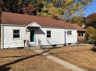 54 Sand Pit Rd, Danbury, CT 06810