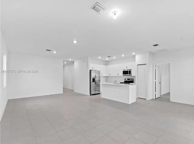 11947 SW 241st Ter — Photo 3