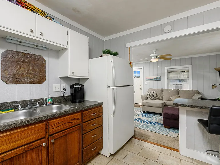 506 Arctic Ave #A — Photo 8