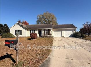 203 Cypress Dr, Raeford, NC 28376