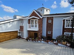 13503 Cheltenham Dr, Sherman Oaks, CA 91423