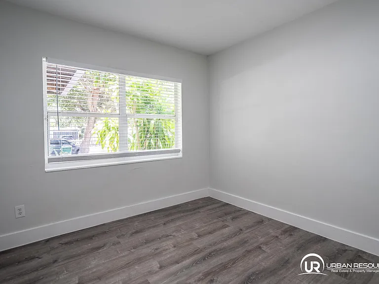 1691 NE 143rd St — Photo 22