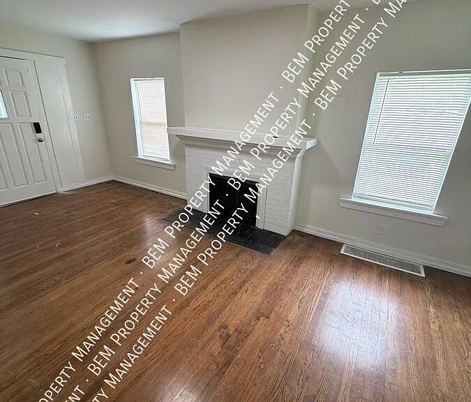 4427 Agnes Ave — Photo 8