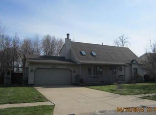 6635 Hawthorne Ave, Portage, IN 46368