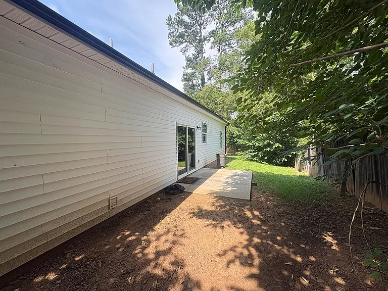 6 Herring Ave — Photo 11