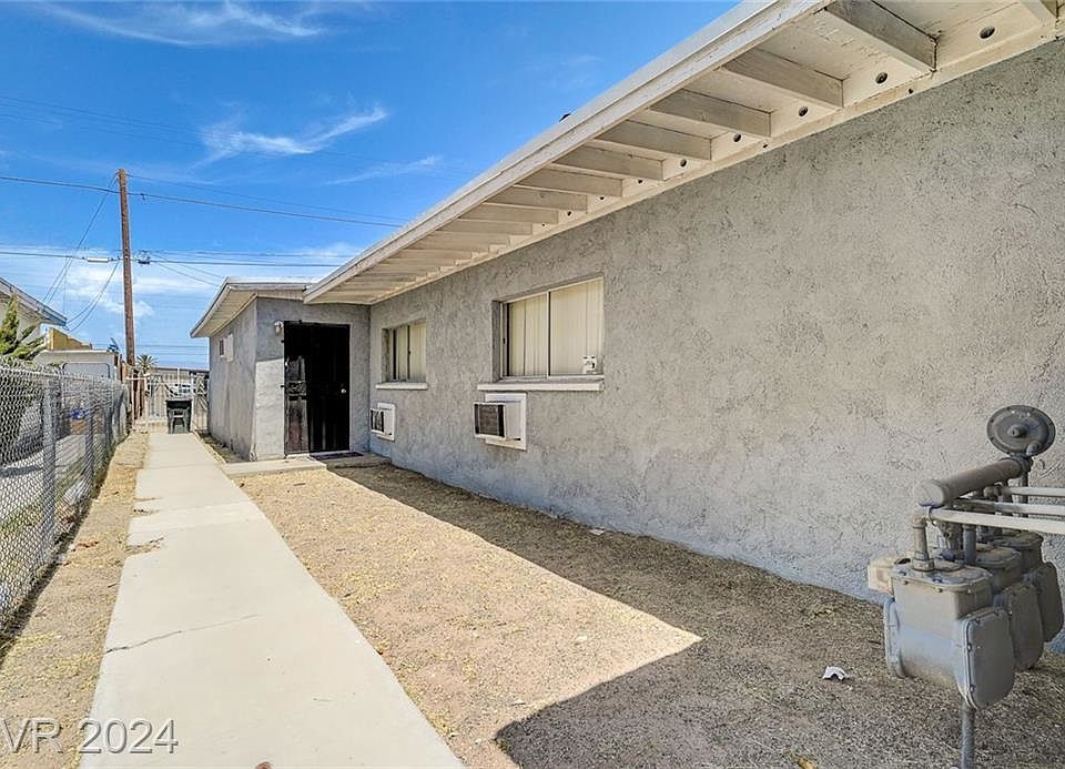 Side yard, West