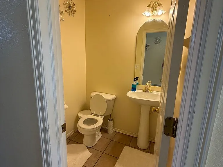 1508 N Yellowood Ave — Photo 27