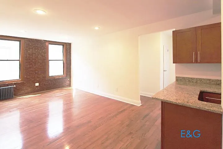 1 Bennett Ave #37 — Photo 7