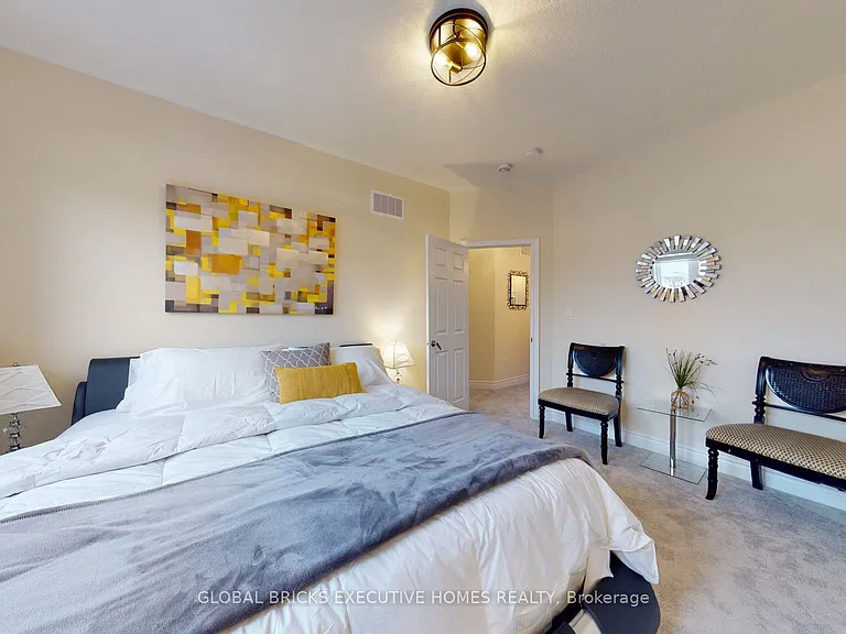 1124 Baltic Ln — Photo 12