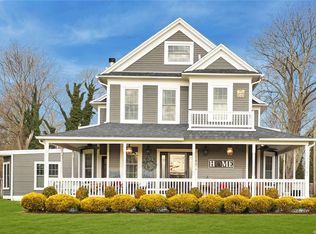 189 Middle Rd, Blue Point, NY 11715