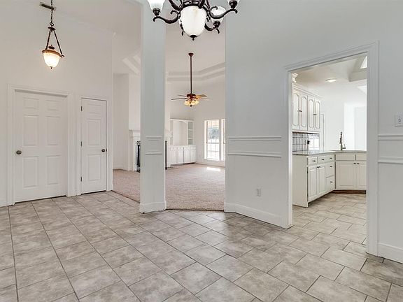 5th image of 126 Olivias Ct